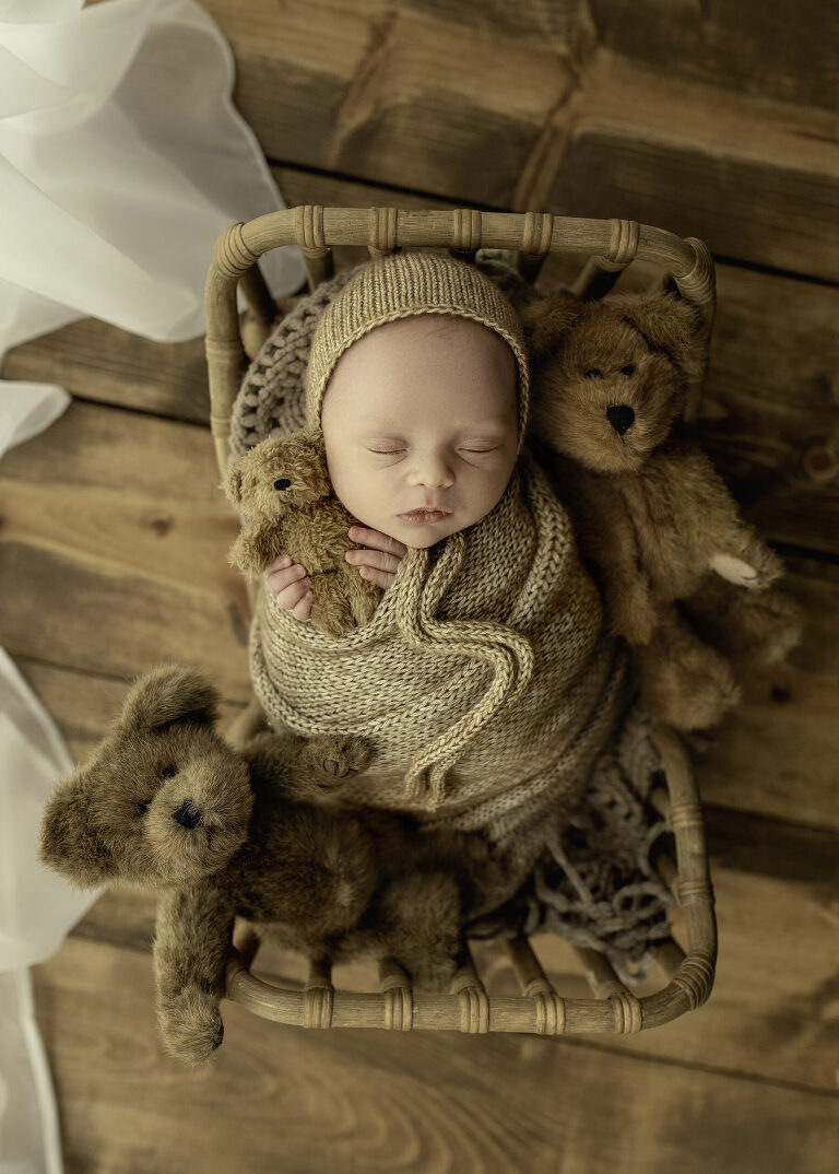 We captured a variety of adorable poses and precious moments that his family will cherish forever.