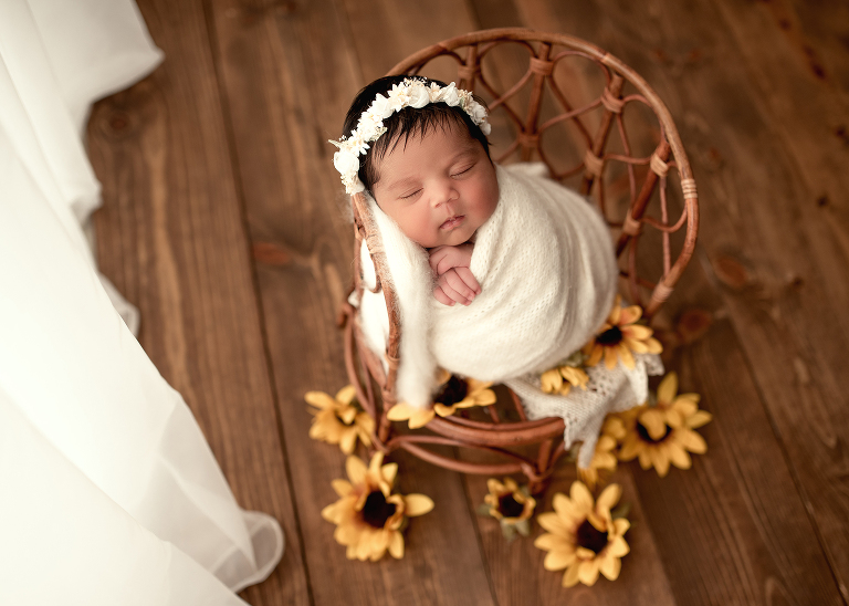 Mini newborn sessions offer families the opportunity to capture precious moments